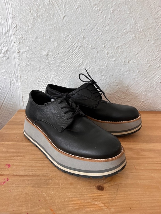 Paloma Barcelo Shoes - Women’s Black Lace-Up Platform Oxfords